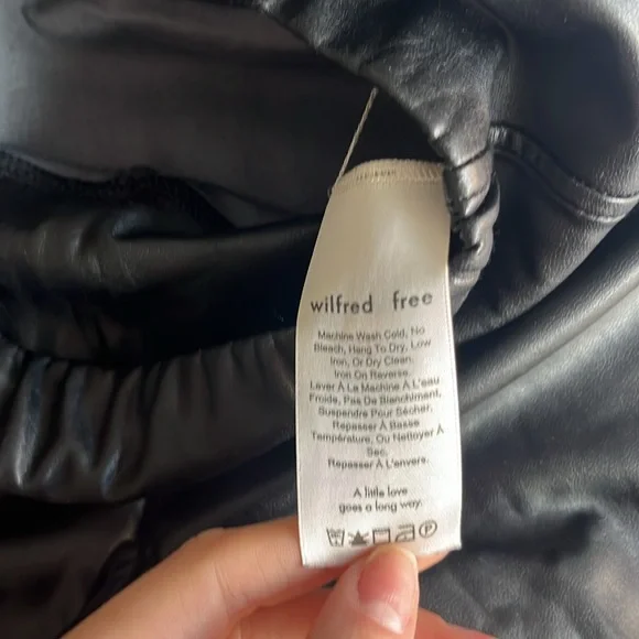 Aritzia Wilfred Faux Leather Legging High Waisted - Picture 5 of 5